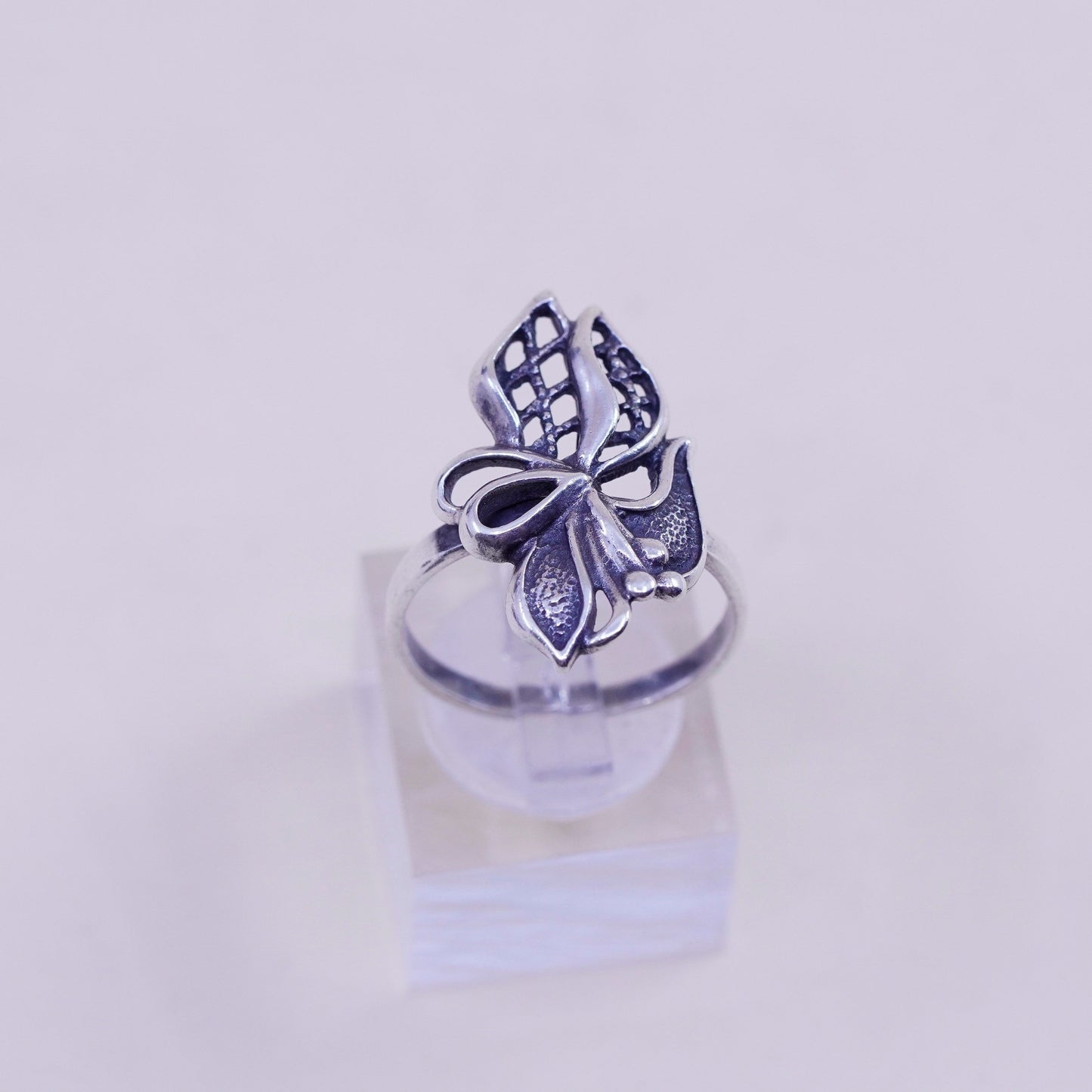 Size 8, vintage Sterling 925 silver handmade flower ring