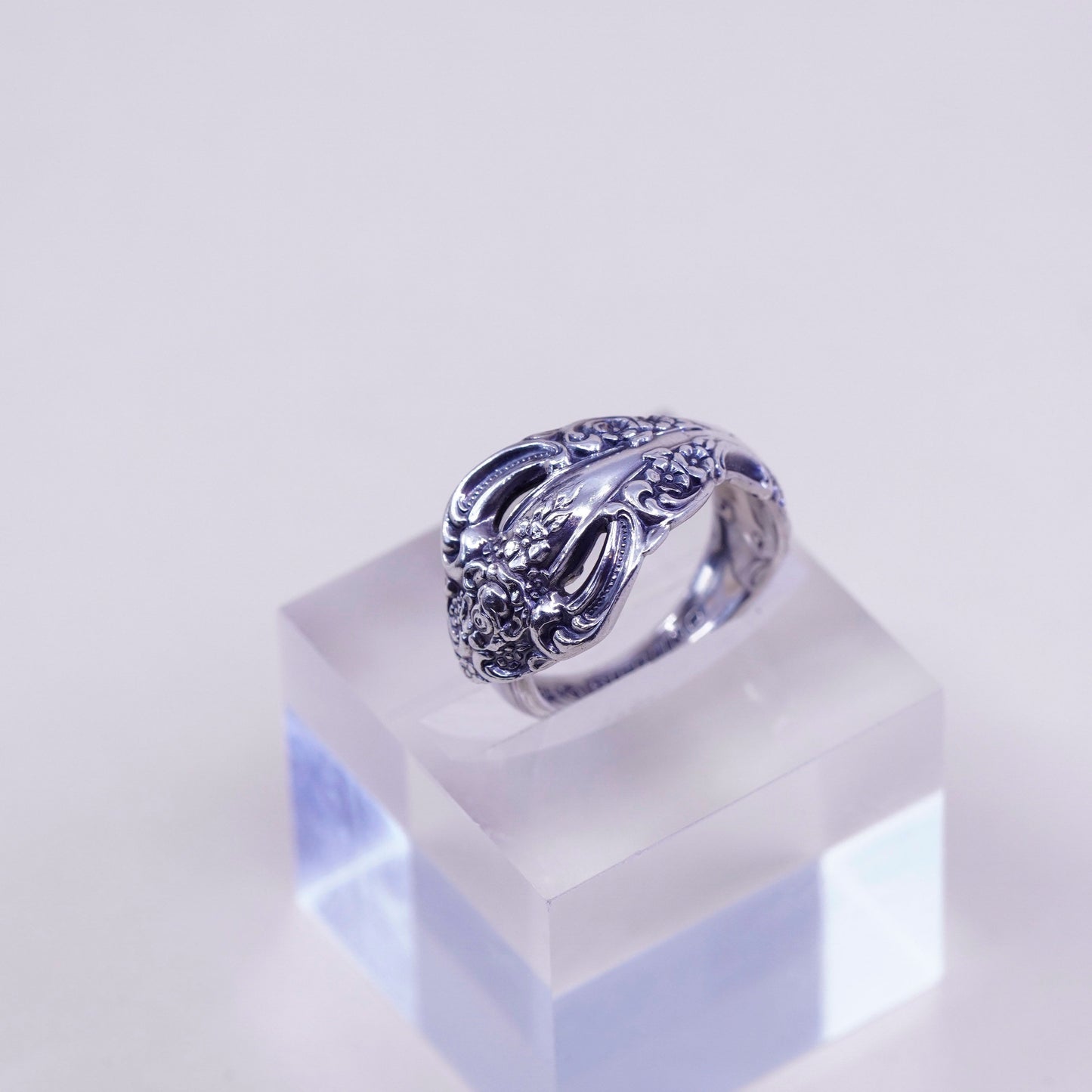 Size 7.25, Vintage Oneida Sterling 925 silver handmade spoon wrap ring flower