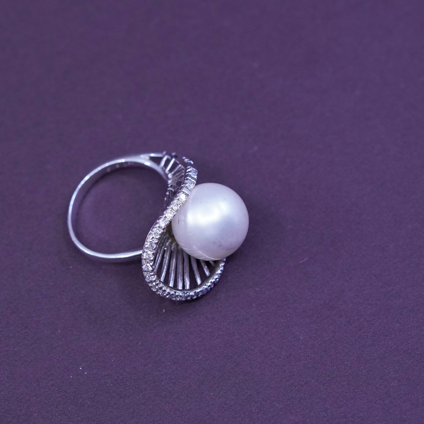 Size 6, vintage LUC Sterling 925 silver geometrical ring with pearl and Cz