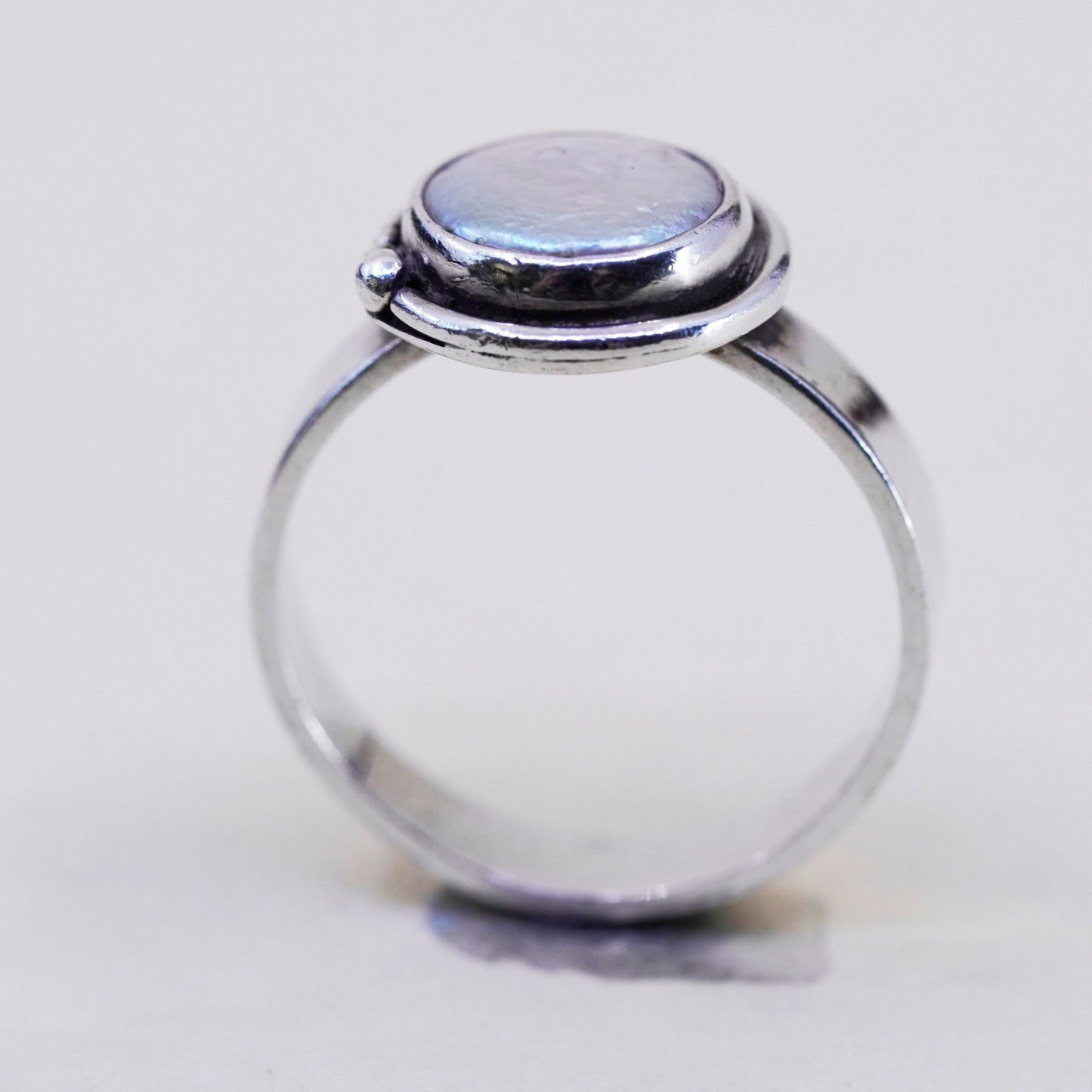 Size 8, vintage Sterling silver handmade ring, 925 band with coin pearl