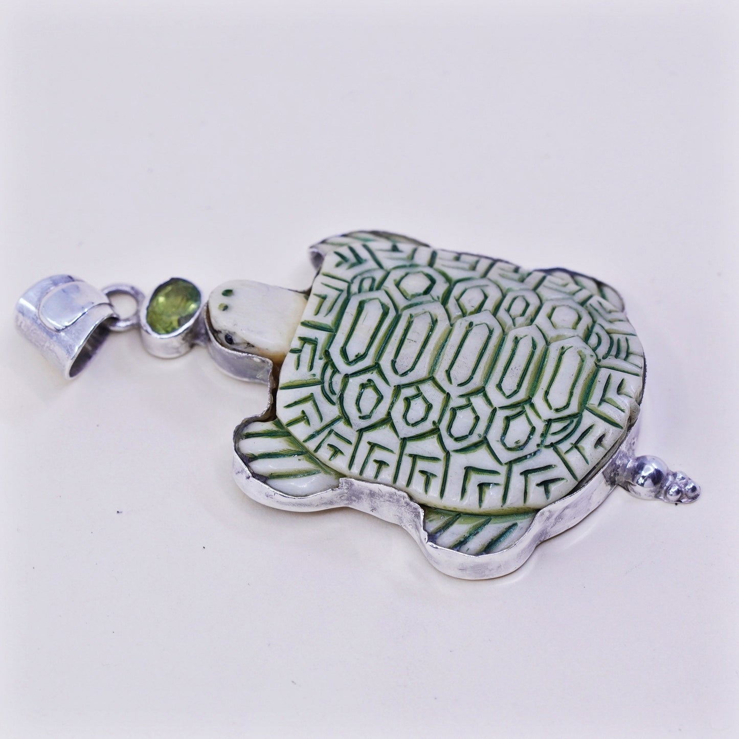 vtg sterling 925 silver handmade pendant with carved bone turtle and peridot