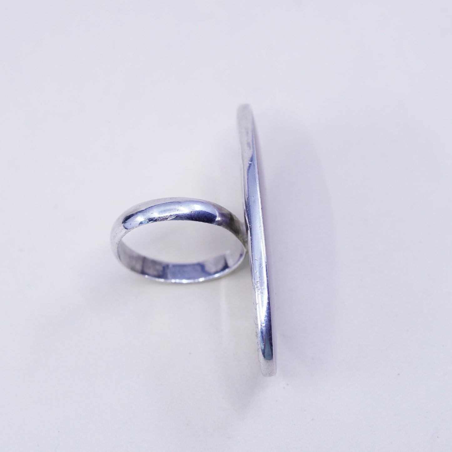Size 7.25, sterling silver ring with oval mother of pearl, 925 statement ring