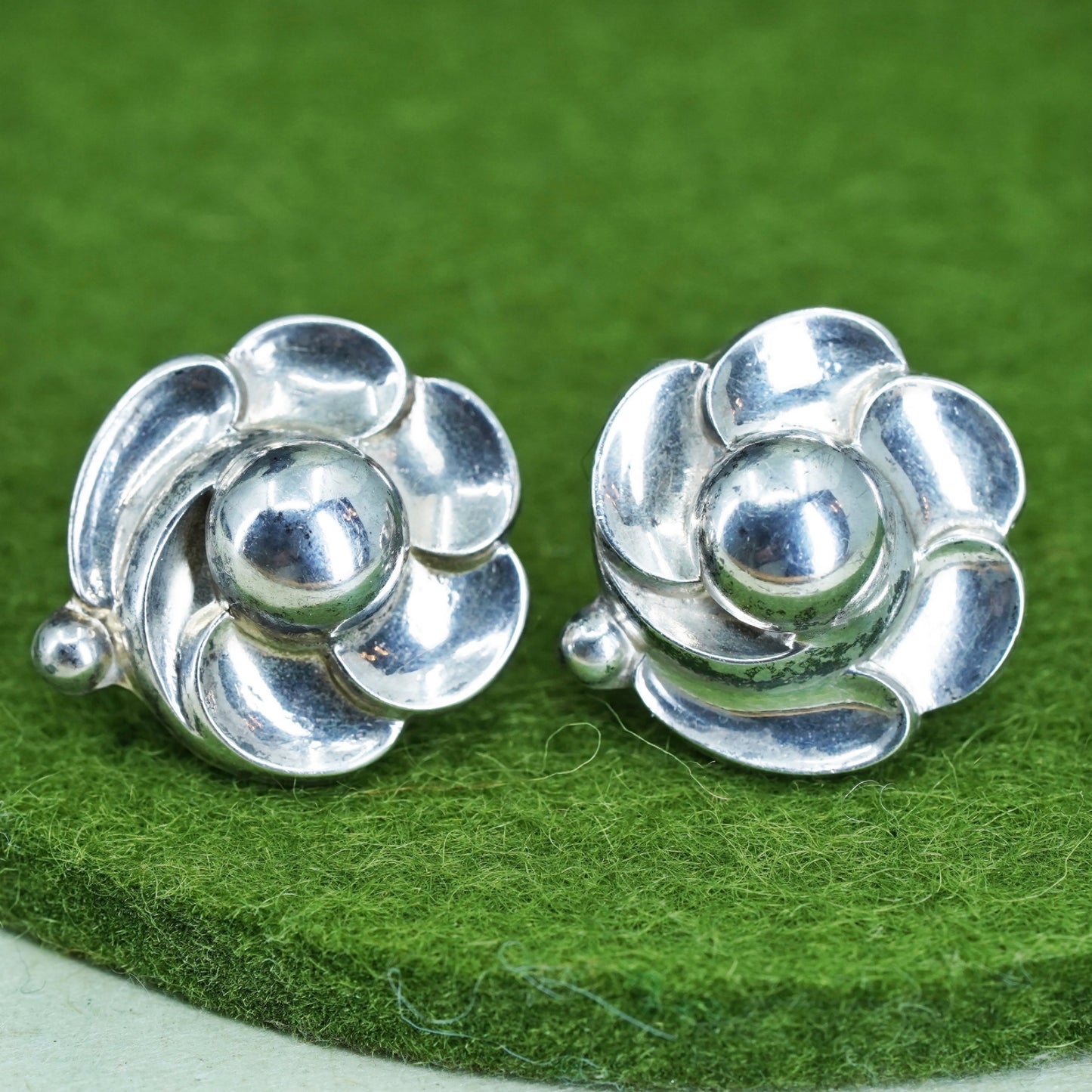 Vintage Sterling silver handmade earrings, 925 screw back rose flower earrings