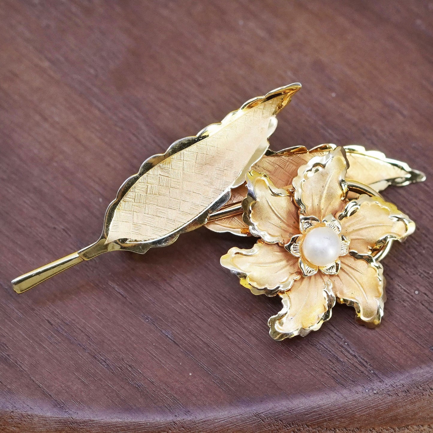 Vintage bond boyd vermeil yellow gold sterling 925 silver flower shaped brooch