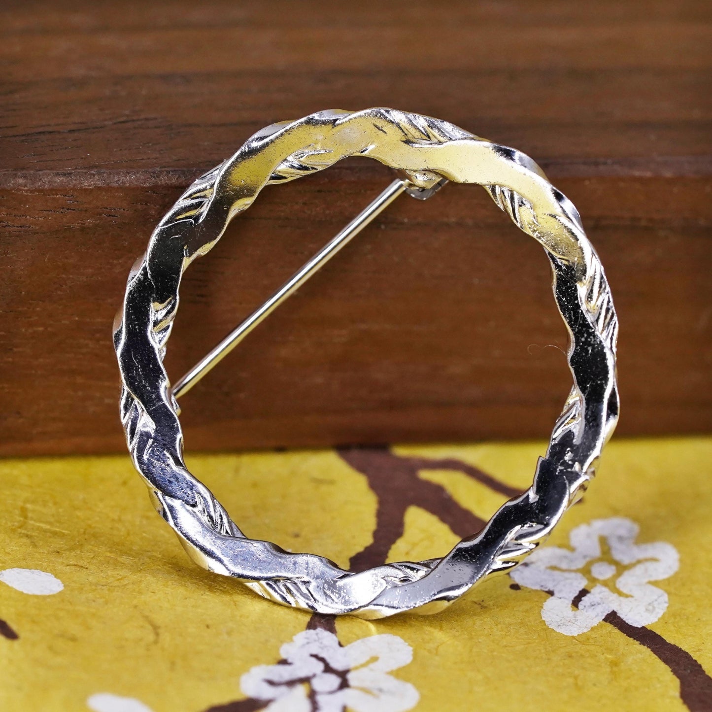 Vintage modern handmade sterling 925 silver circle brooch