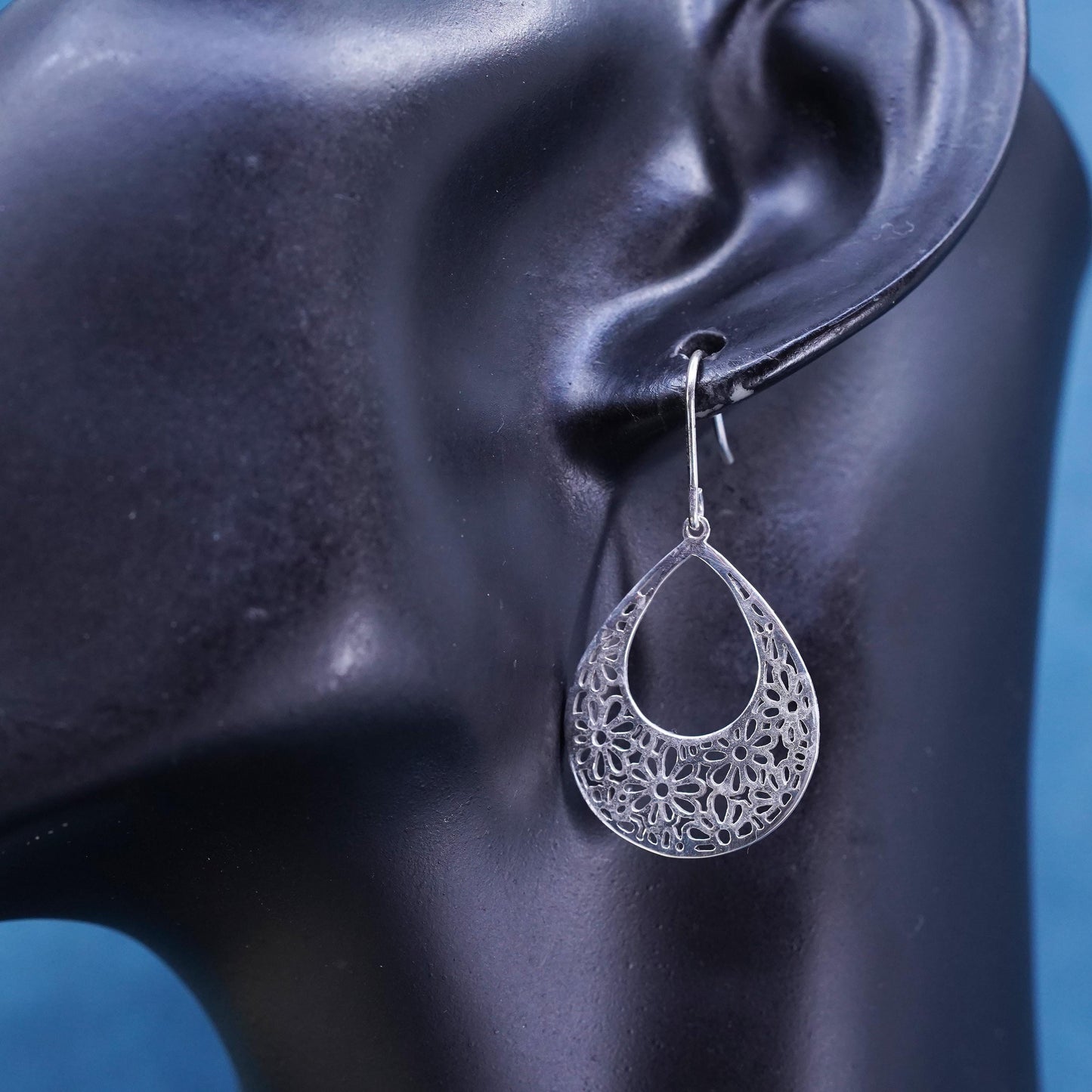 Vintage Sterling silver handmade earrings, filigree 925 teardrop