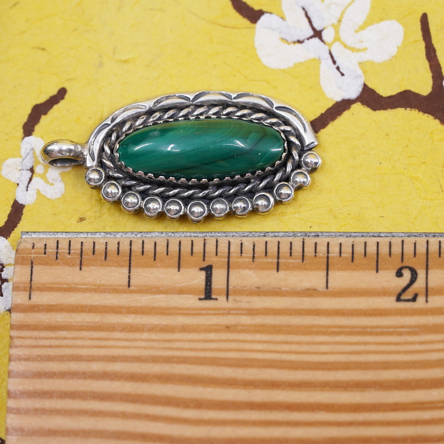 Native American Navajo Sterling 925 silver handmade pendant with malachite