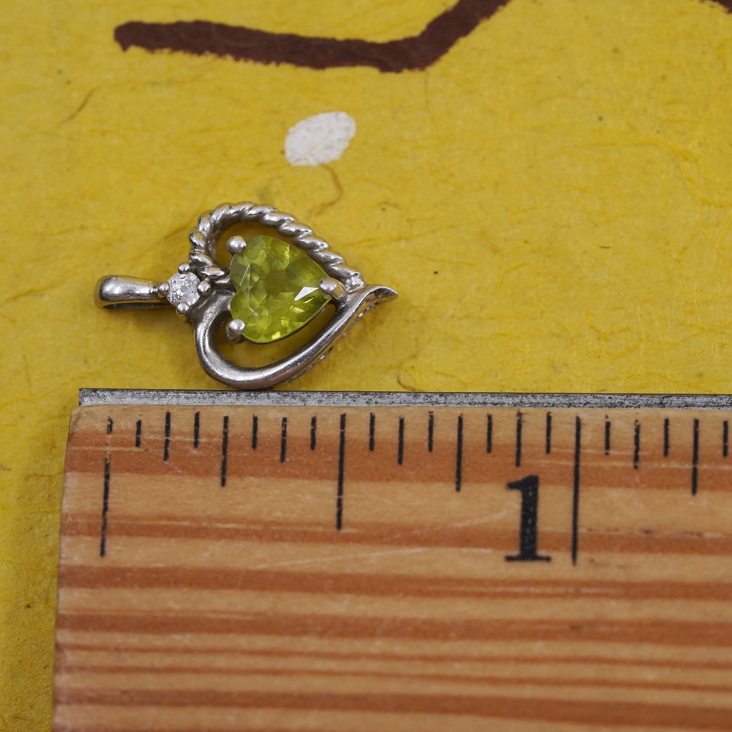 Vintage Sterling silver pendant, 925 heart pendant with peridot