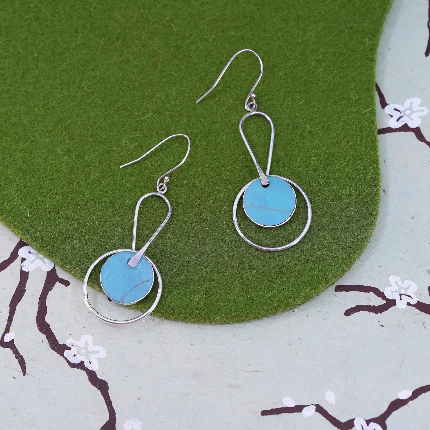 Southwestern sterling silver 925 handmade earrings with circle turquoise