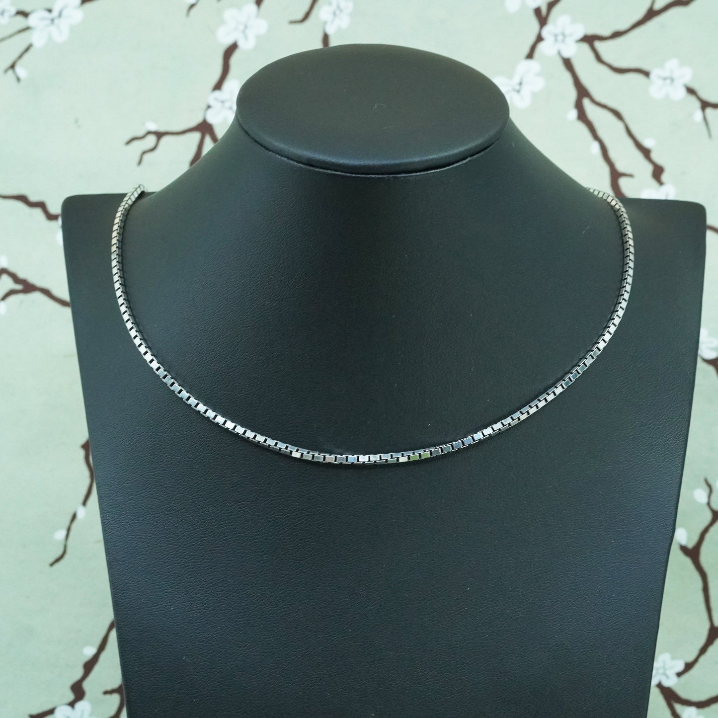 24”, 2.6mm, Vintage sterling silver Italy 925 silver box chain, necklace