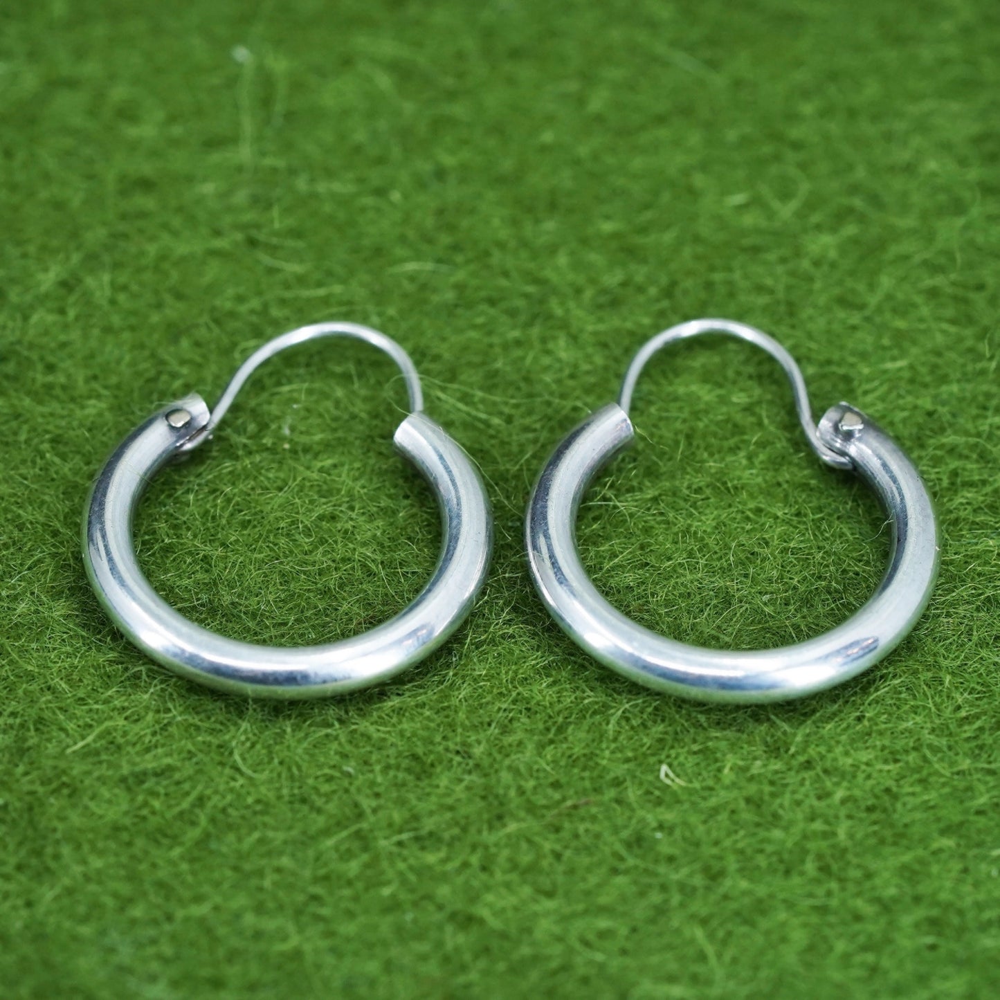 0.5", Vintage sterling silver loop earrings, fashion, fine 925 silver hoops