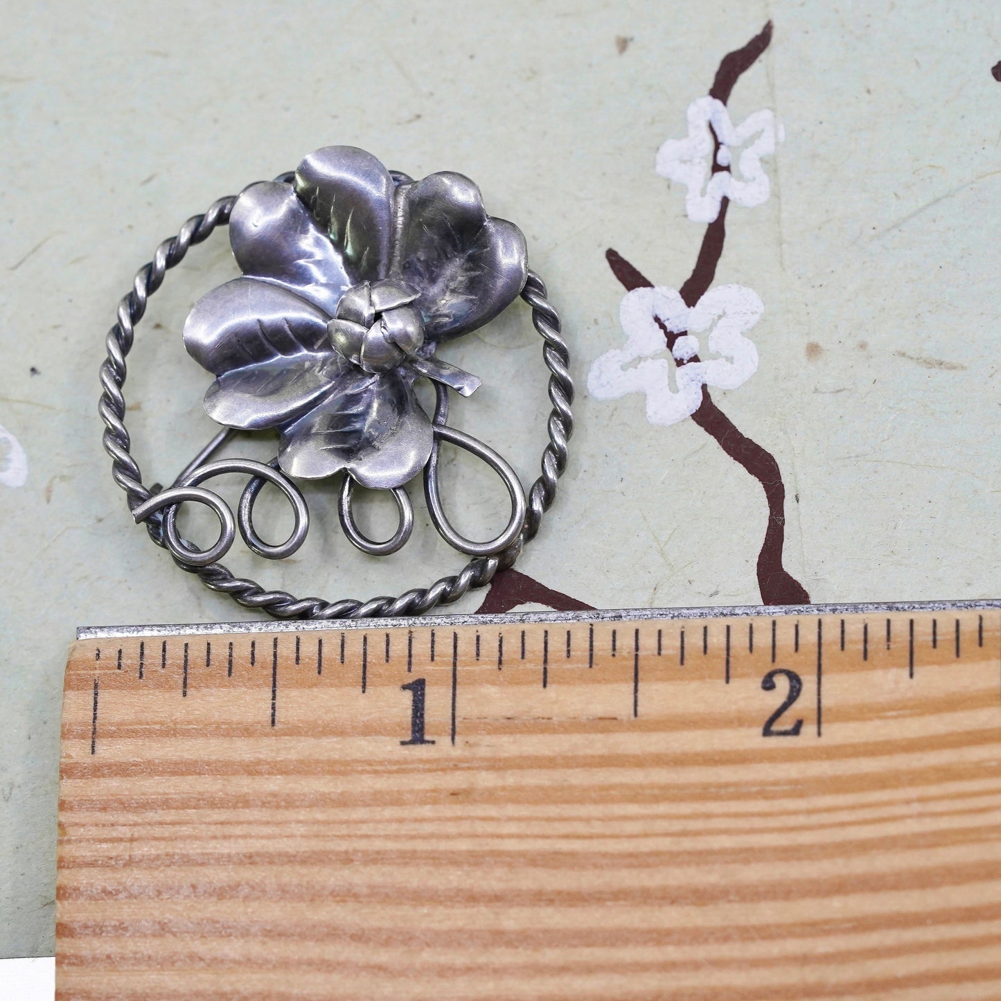 Vintage sterling silver dogwood flower shaped brooch, 925 circle pin