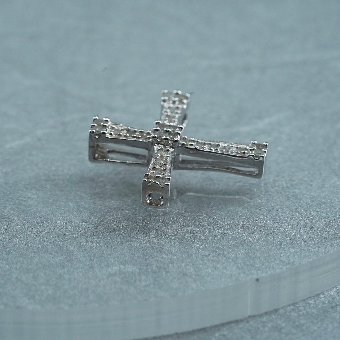 Vintage sterling 925 silver handmade pendant, cross with diamond