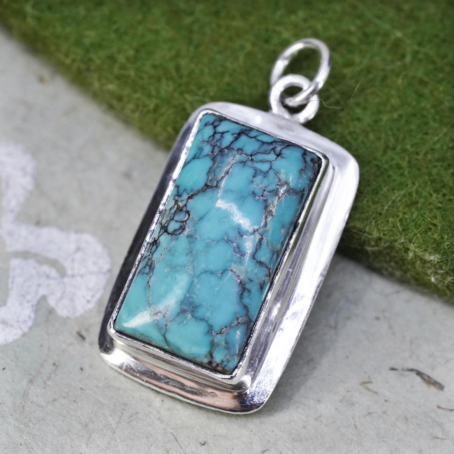 Native American Sterling silver 925 handmade pendant w/ spiderwebbed turquoise