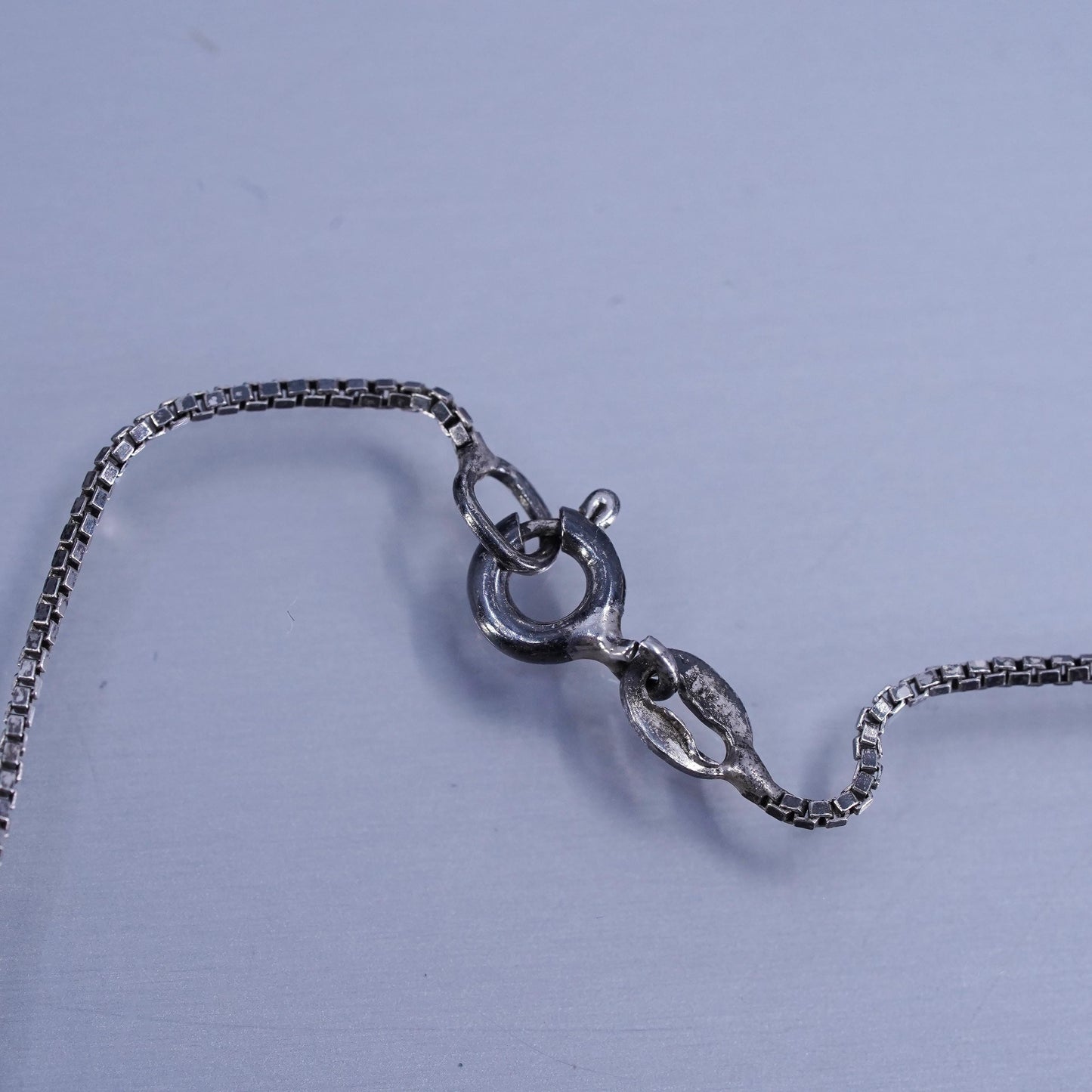 18”, vintage Sterling 925 silver box chain necklace with feather pendant