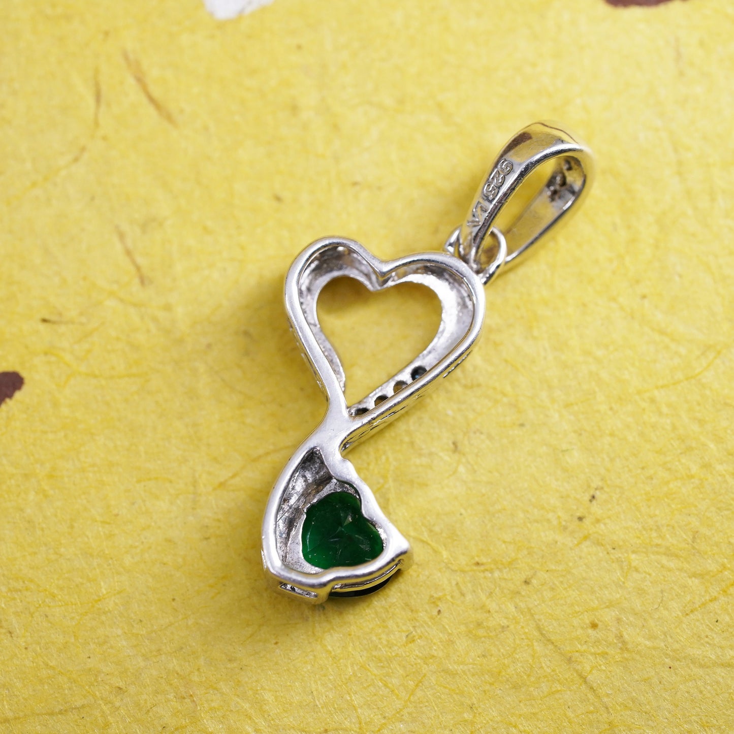 Vintage Sterling 925 silver double heart pendant with emerald and cz details