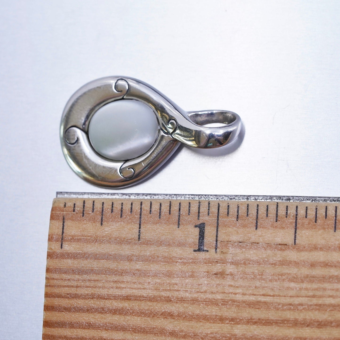 Relios Carolyn pollack teardrop pendant sterling silver, 925 Bali white cat eye