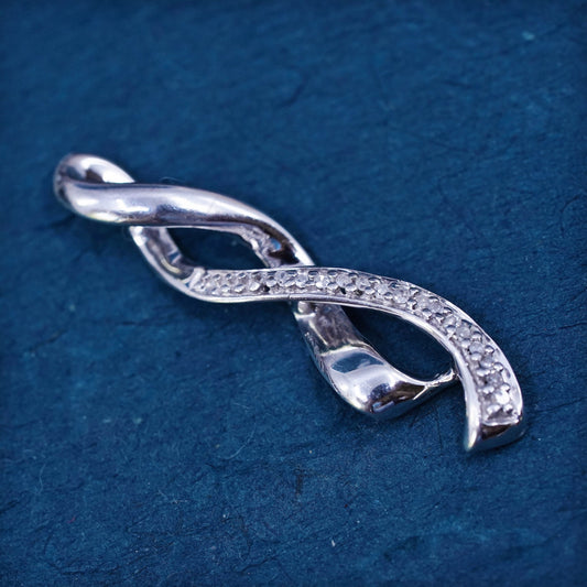 Vintage elegant Sterling silver 925 pendant with genuine diamonds