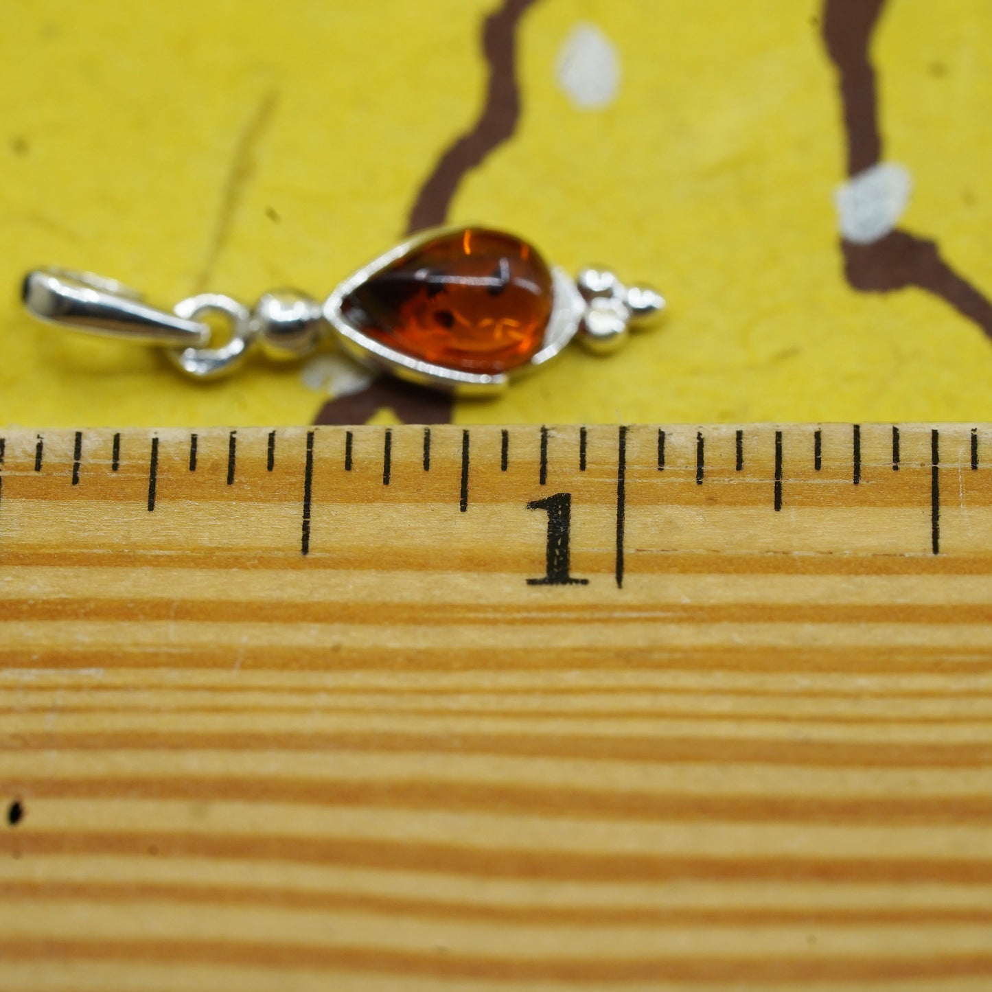 Vintage Sterling 925 silver handmade pendant with teardrop Amber