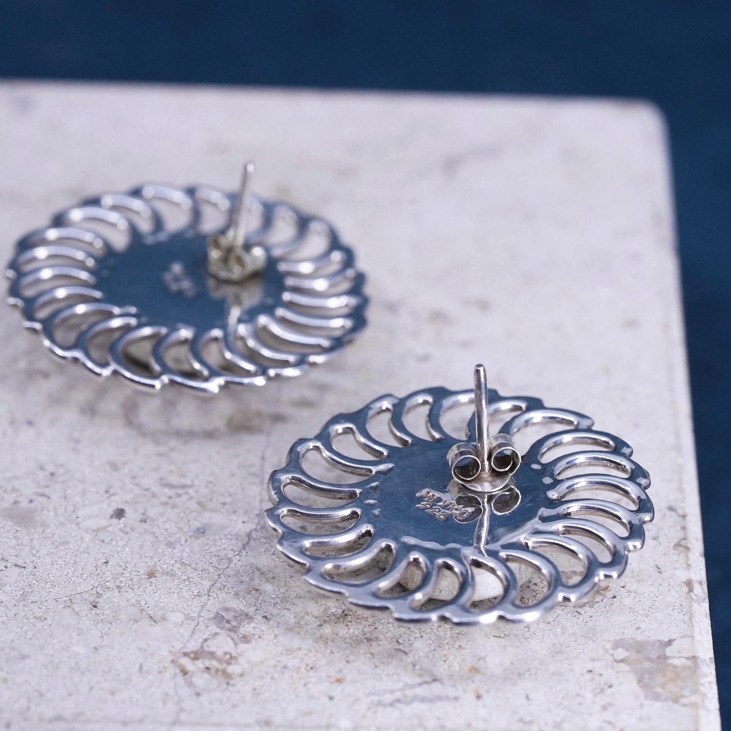 Vintage Mexican Sterling 925 silver handmade sun flower studs earrings abalone