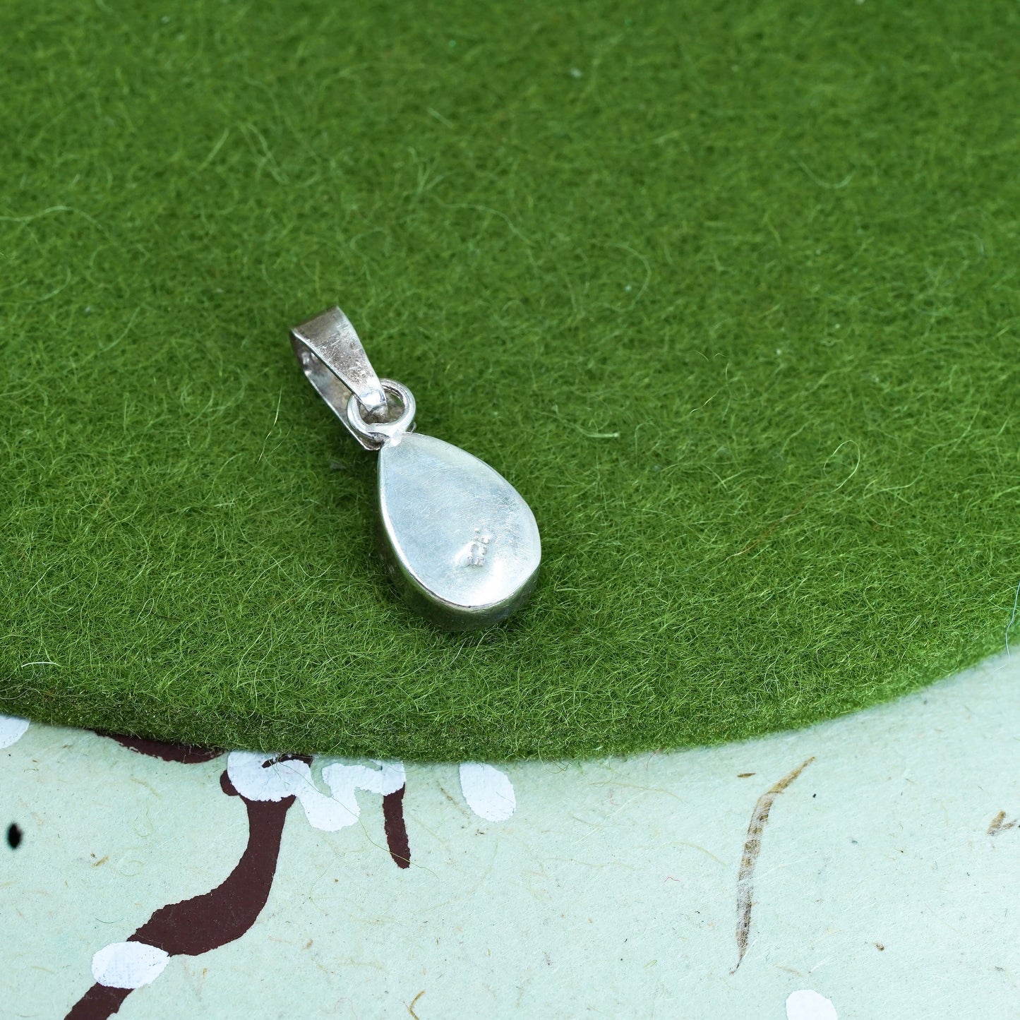 Vintage sterling silver 925 handmade pendant, with tesrdrop Larimar