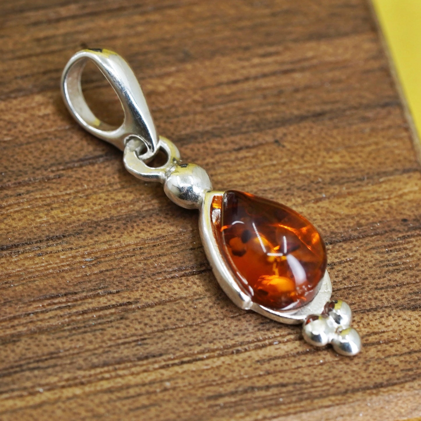 Vintage Sterling 925 silver handmade pendant with teardrop Amber