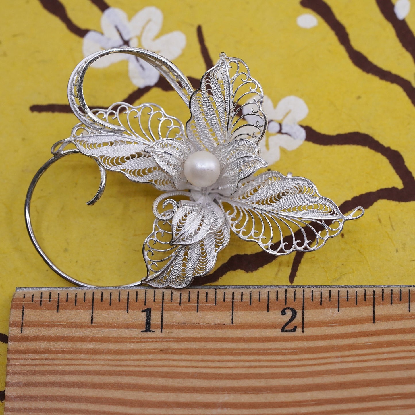 Vintage handmade sterling 950 silver filigree flower brooch with pearl