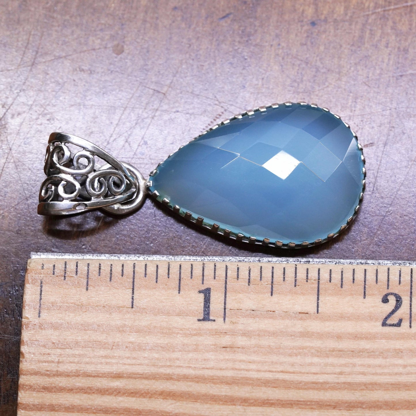 Vintage Sterling 925 silver pendant with Teardrop Chalcedony