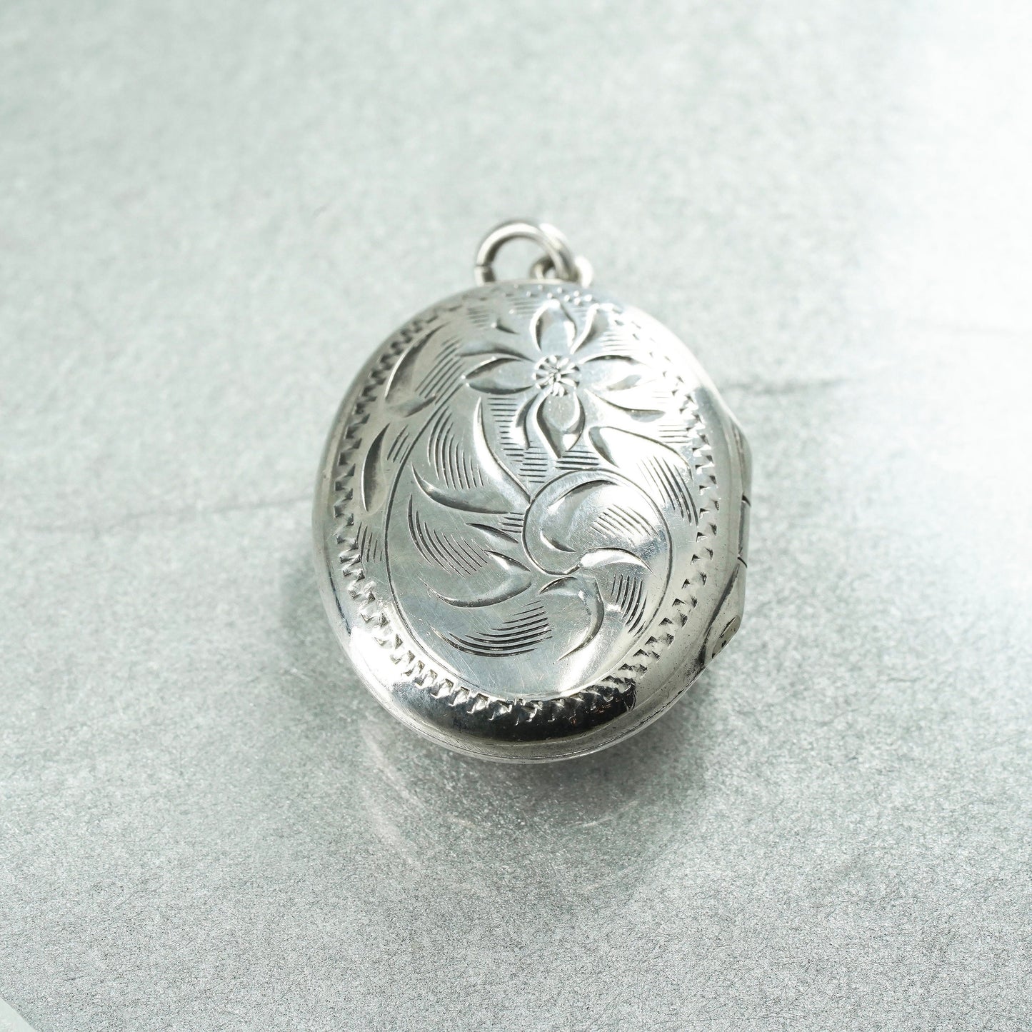 Sterling silver pendant charm, textured 925 oval floral textured photos locket