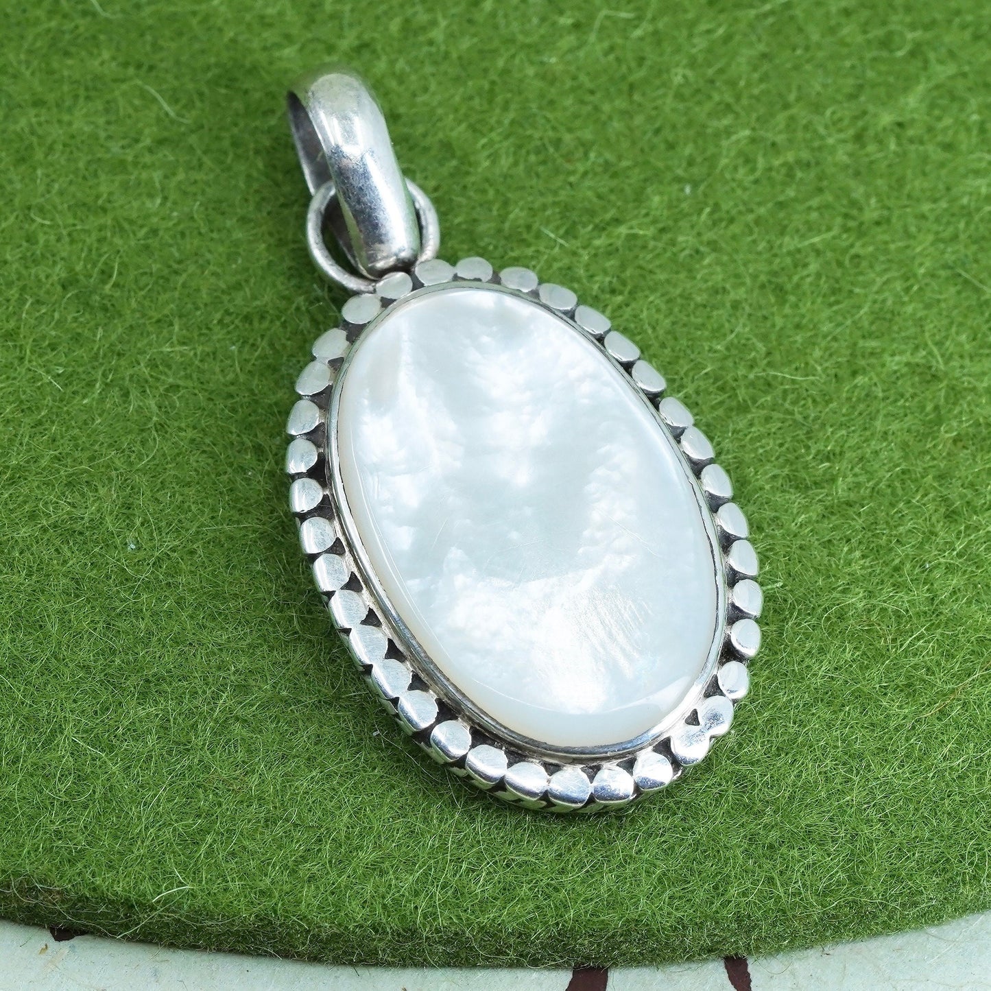 Vintage sterling 925 silver handmade oval pendant with mother of pearl inlay