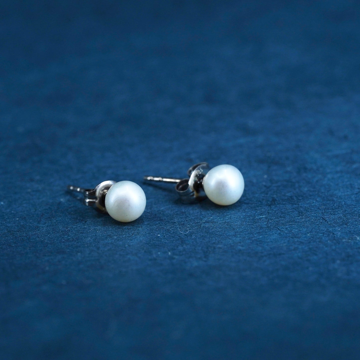 5mm, Sterling 925 silver with freshwater pearl studs earrings