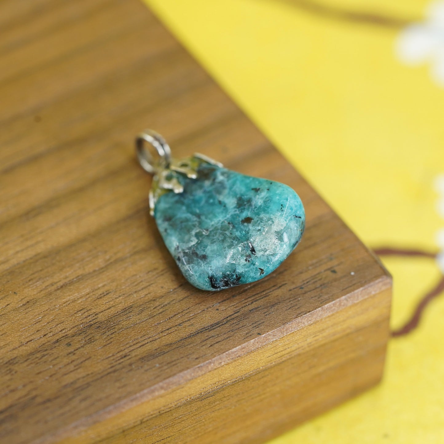 Vintage Sterling 925 silver handmade pendant with nugget Chrysocolla in Quartz