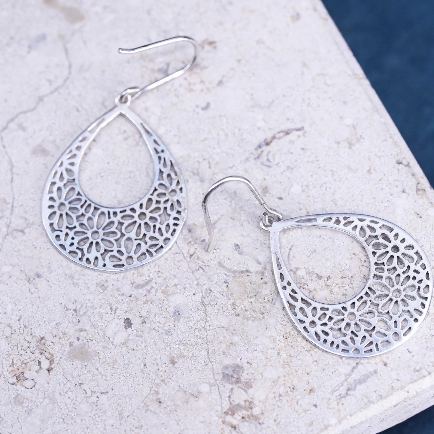 Vintage Sterling silver handmade earrings, filigree 925 teardrop