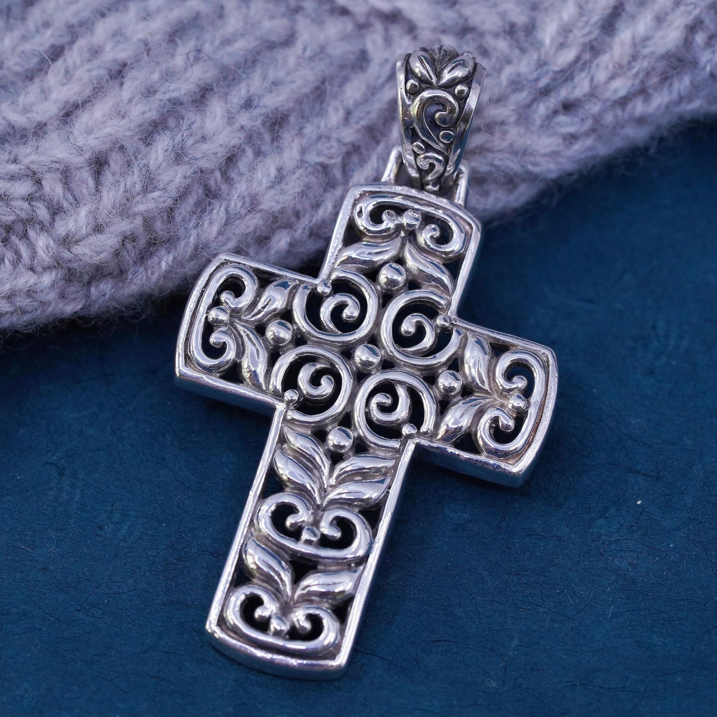 Vintage Sterling silver handmade pendant, 925 filigree cross charm