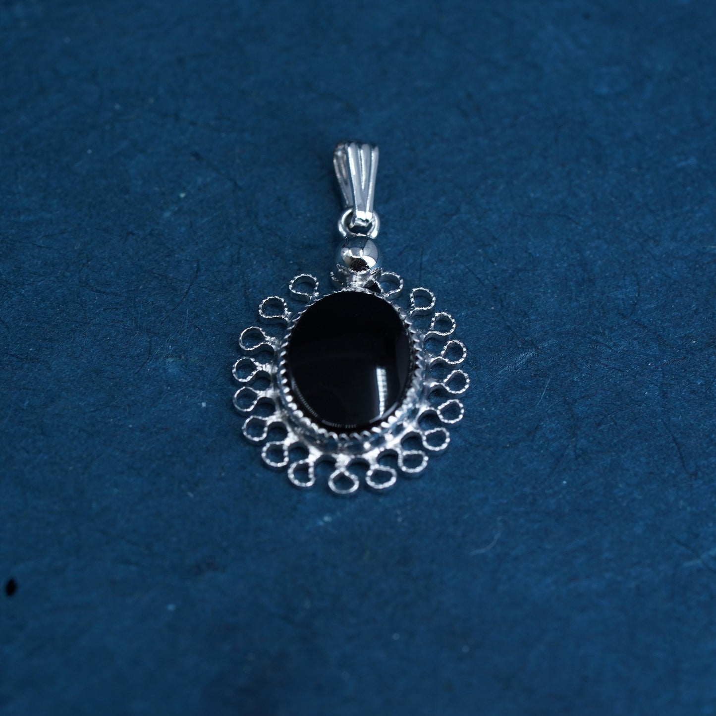 Vintage Sterling silver 925 handmade pendant with oval onyx