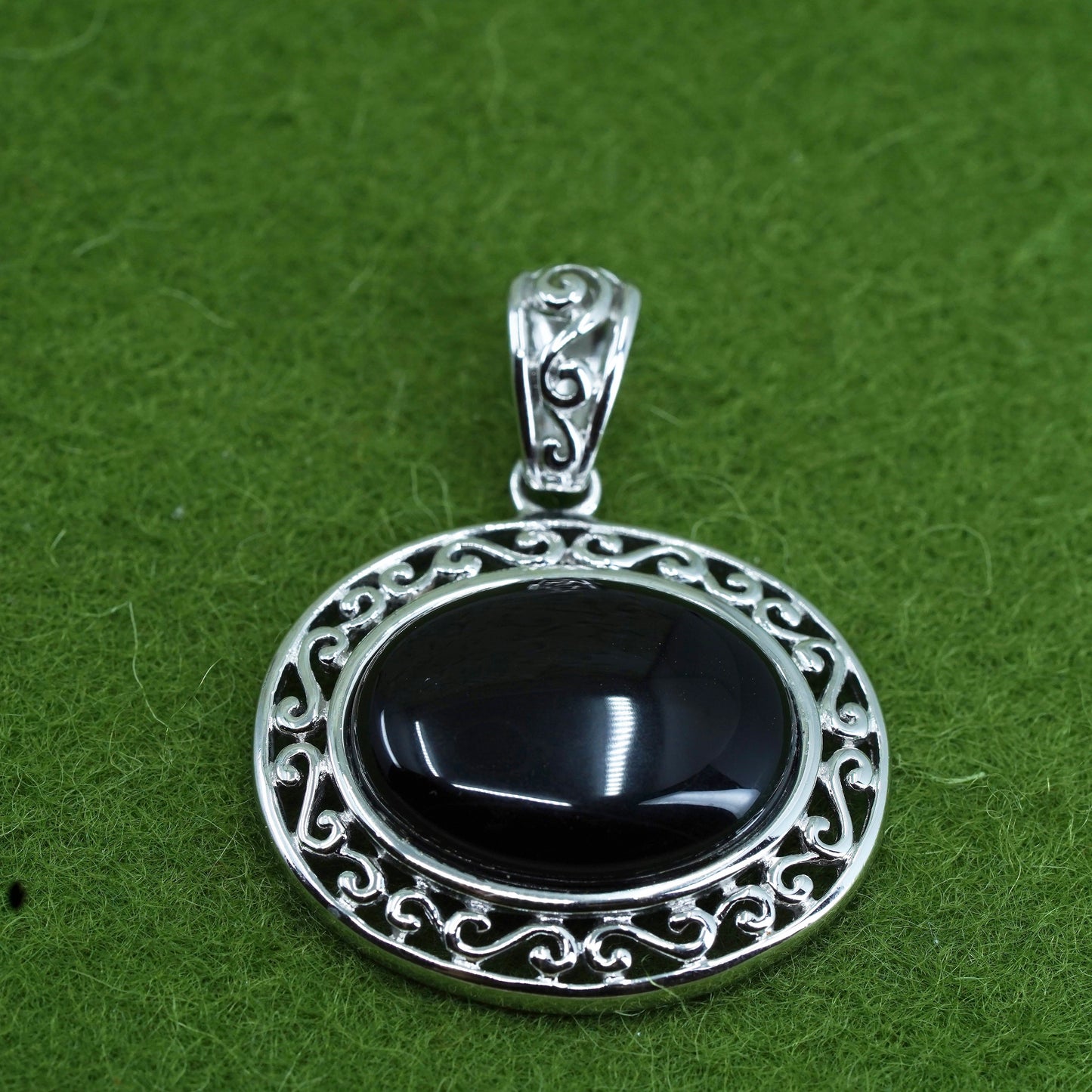 vintage handmade sterling 925 silver oval pendant with black onyx