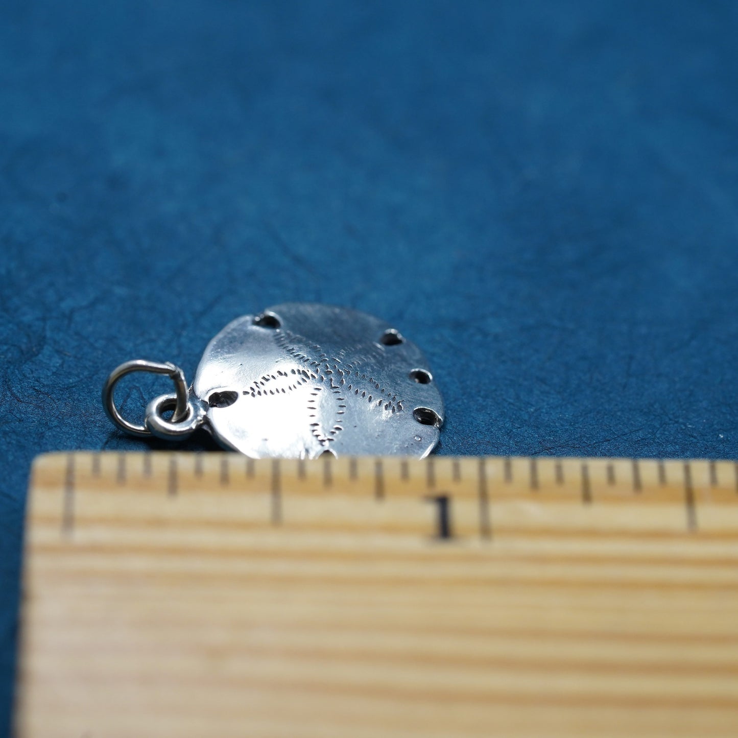 Vintage sterling 925 silver handmade pendant sand dollar charm