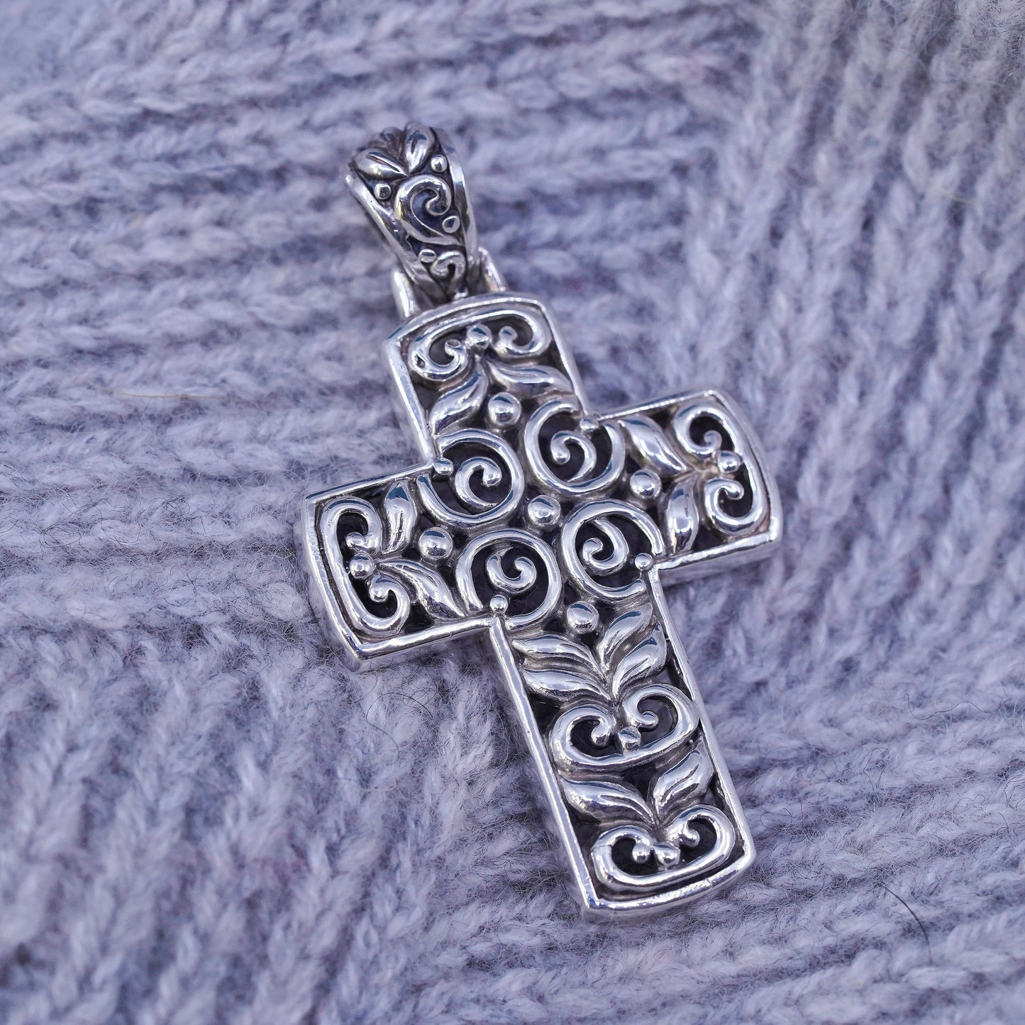 Vintage Sterling silver handmade pendant, 925 filigree cross charm