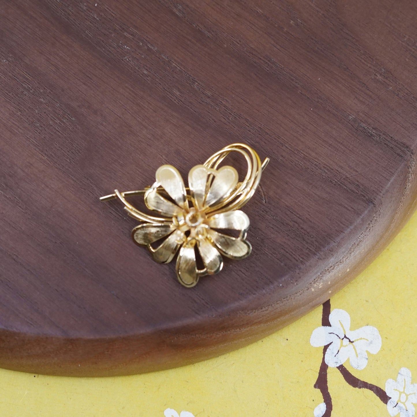 Vintage bond boyd vermeil yellow gold sterling 925 silver flower shaped brooch