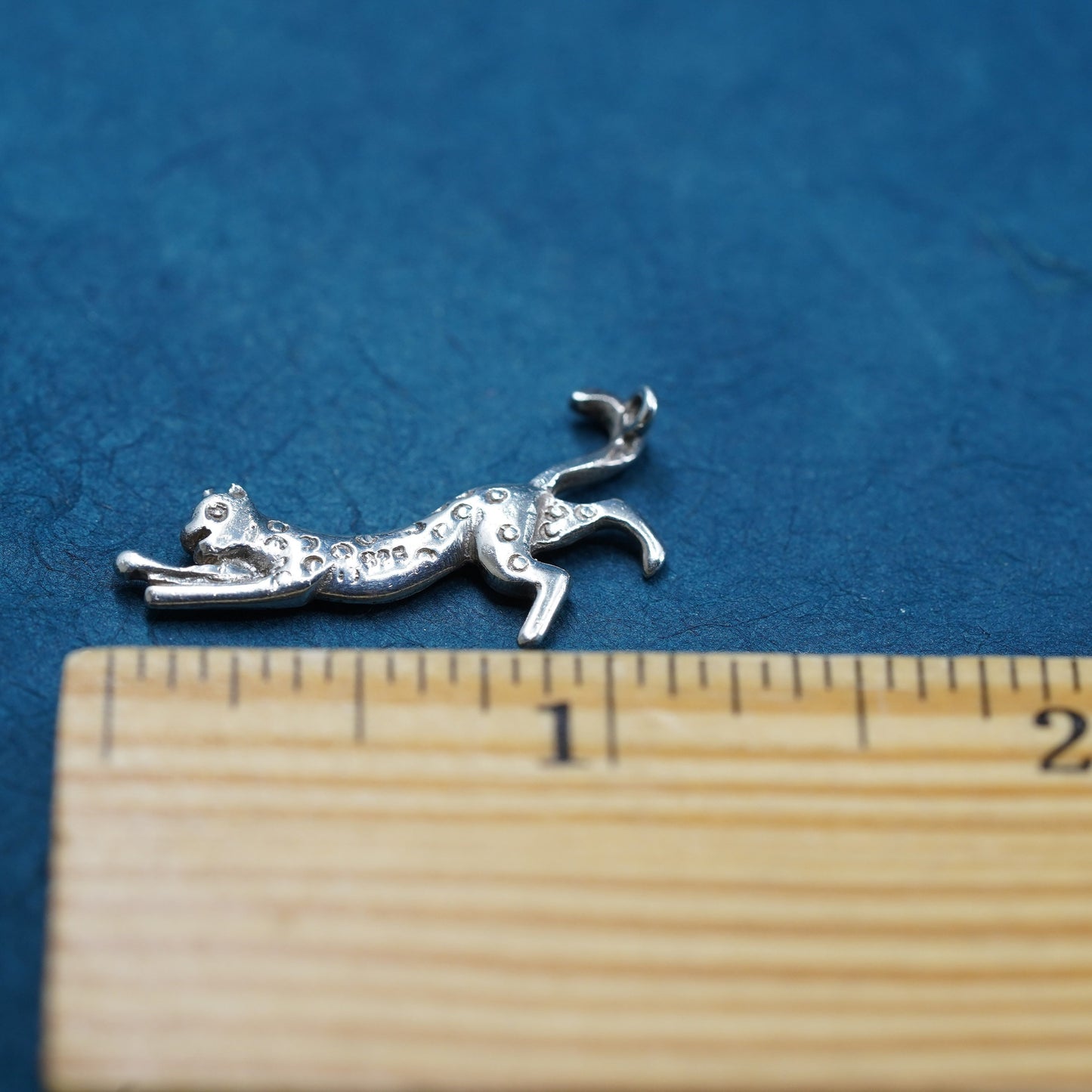 Vintage 925 Sterling Silver cheetah leopard kitty cat charm