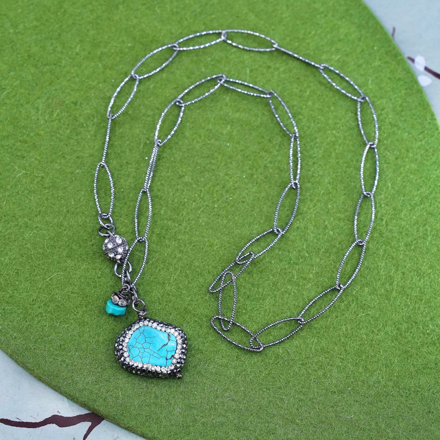 18", Vintage oxidized silver tone necklace, textured oval chain with turquoise