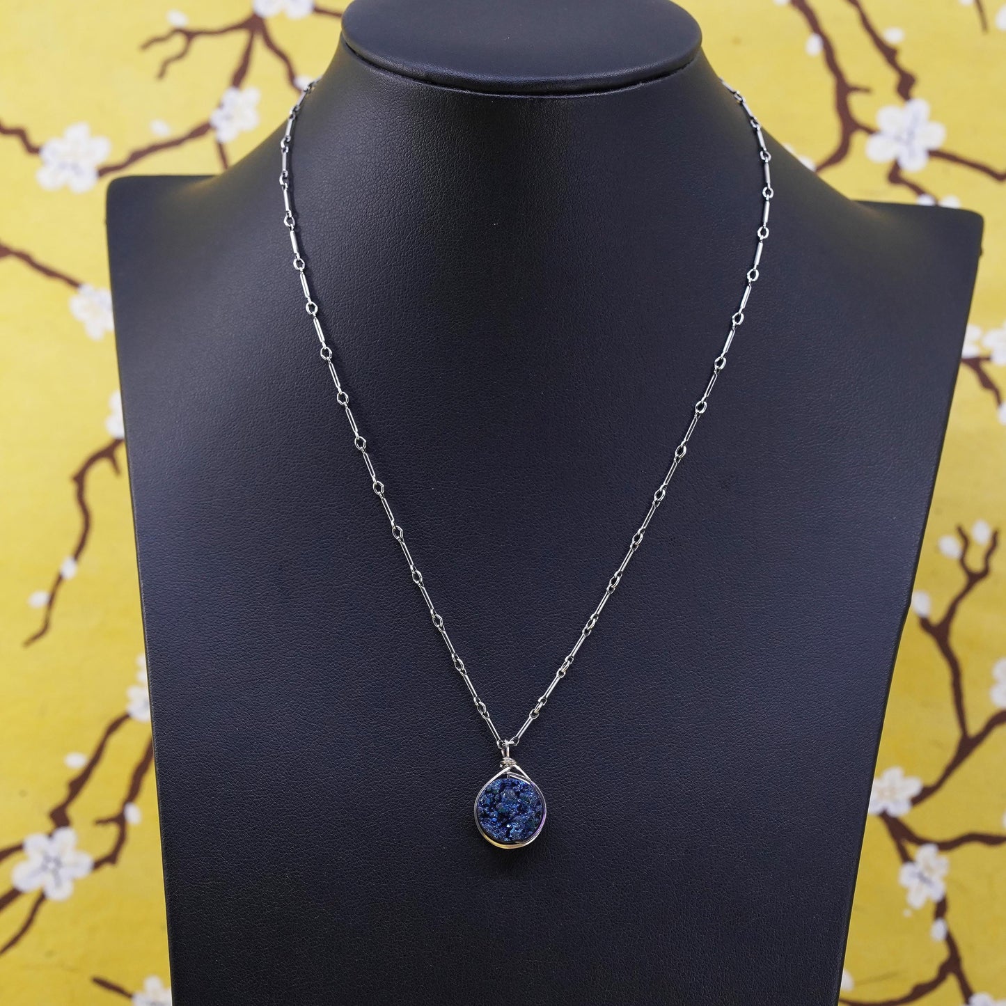 16”, Sterling 925 silver necklace, tube chain with blue druzy quartz pendant