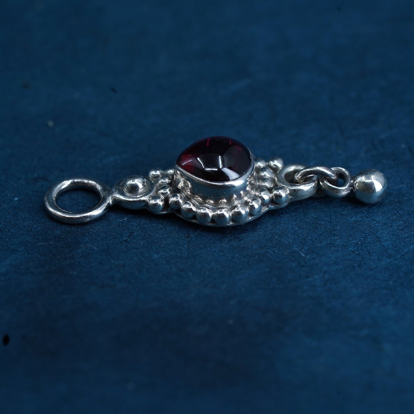 Vintage DP Sterling 925 silver handmade pendant with garnet and beads around