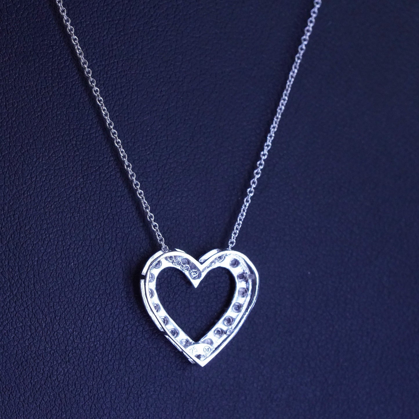 18”, VTG Sterling 925 silver circle chain necklace with Diamond Heart Pendant