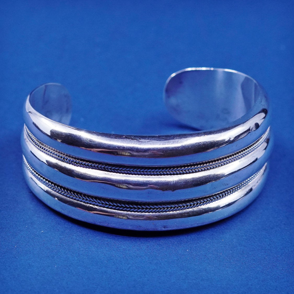7", vtg Sterling silver handmade bracelet, 925 wide ribbed cuff