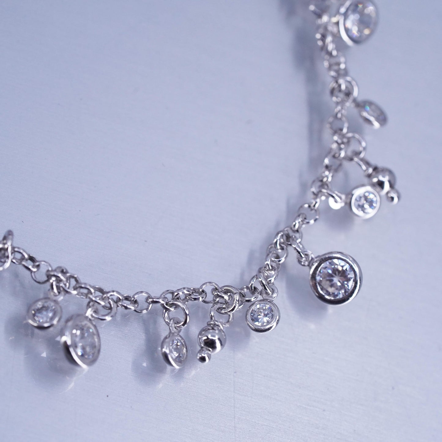 7.5”. Jewelry Sterling 925 silver bracelet, circle chain with cluster cz charms