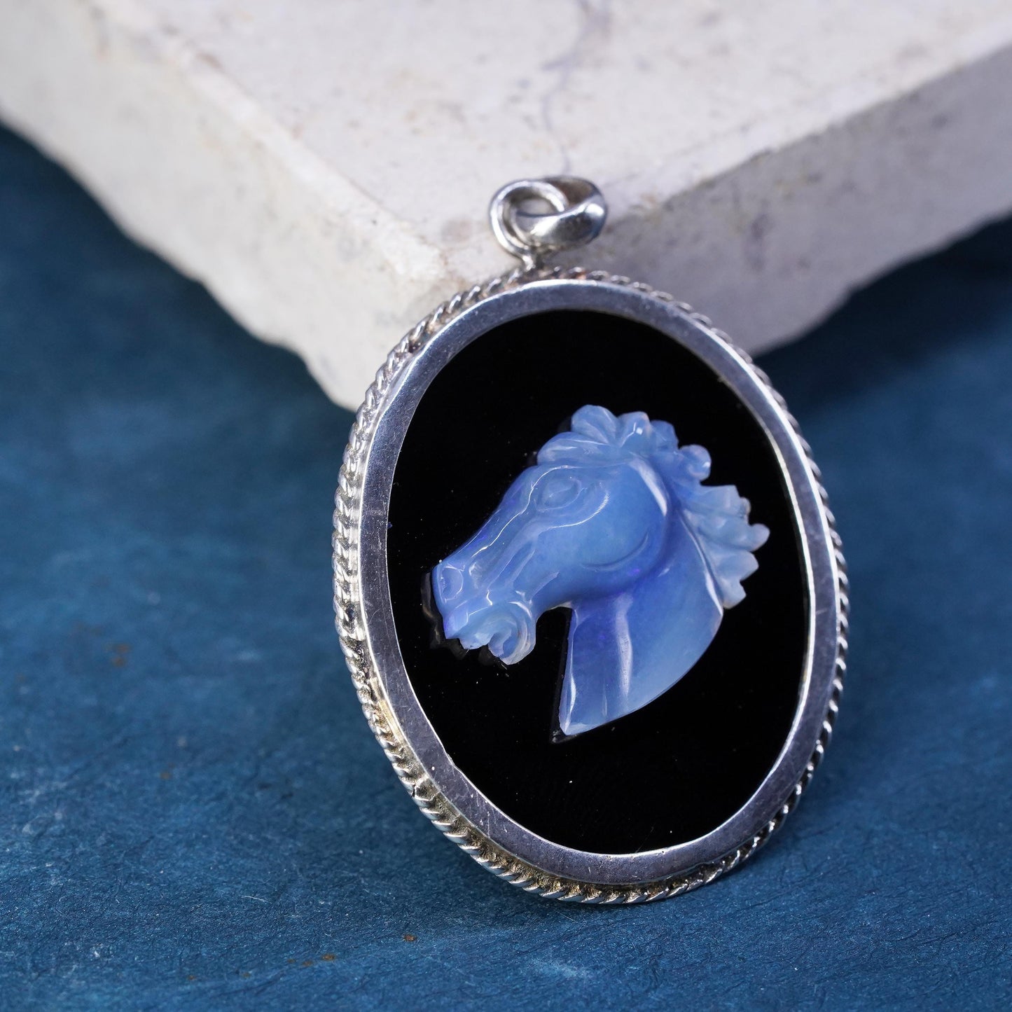 Vintage Sterling silver handmade oval pendant, 925 agate cameo horse with onyx