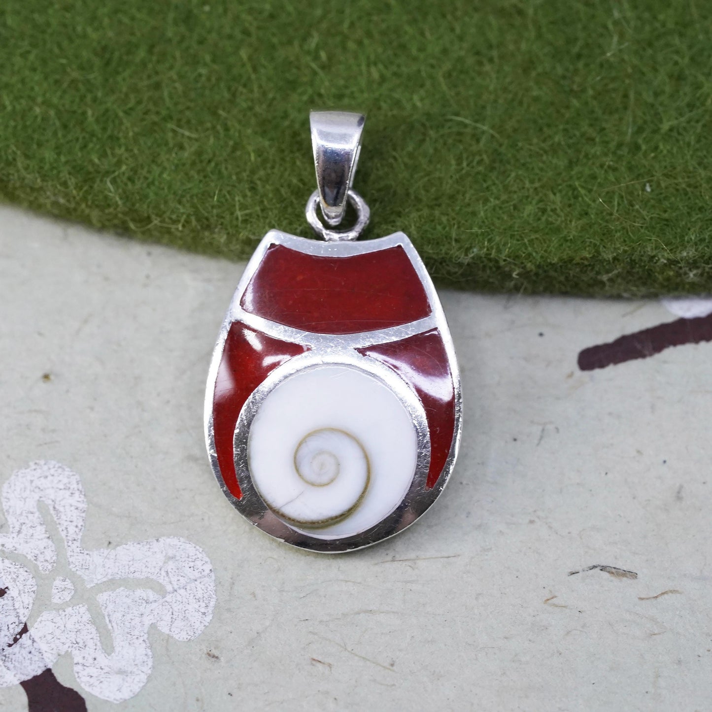 Sterling 925 Silver Shiva eye pendant red enamel | Mexican Jewelry fossil shell