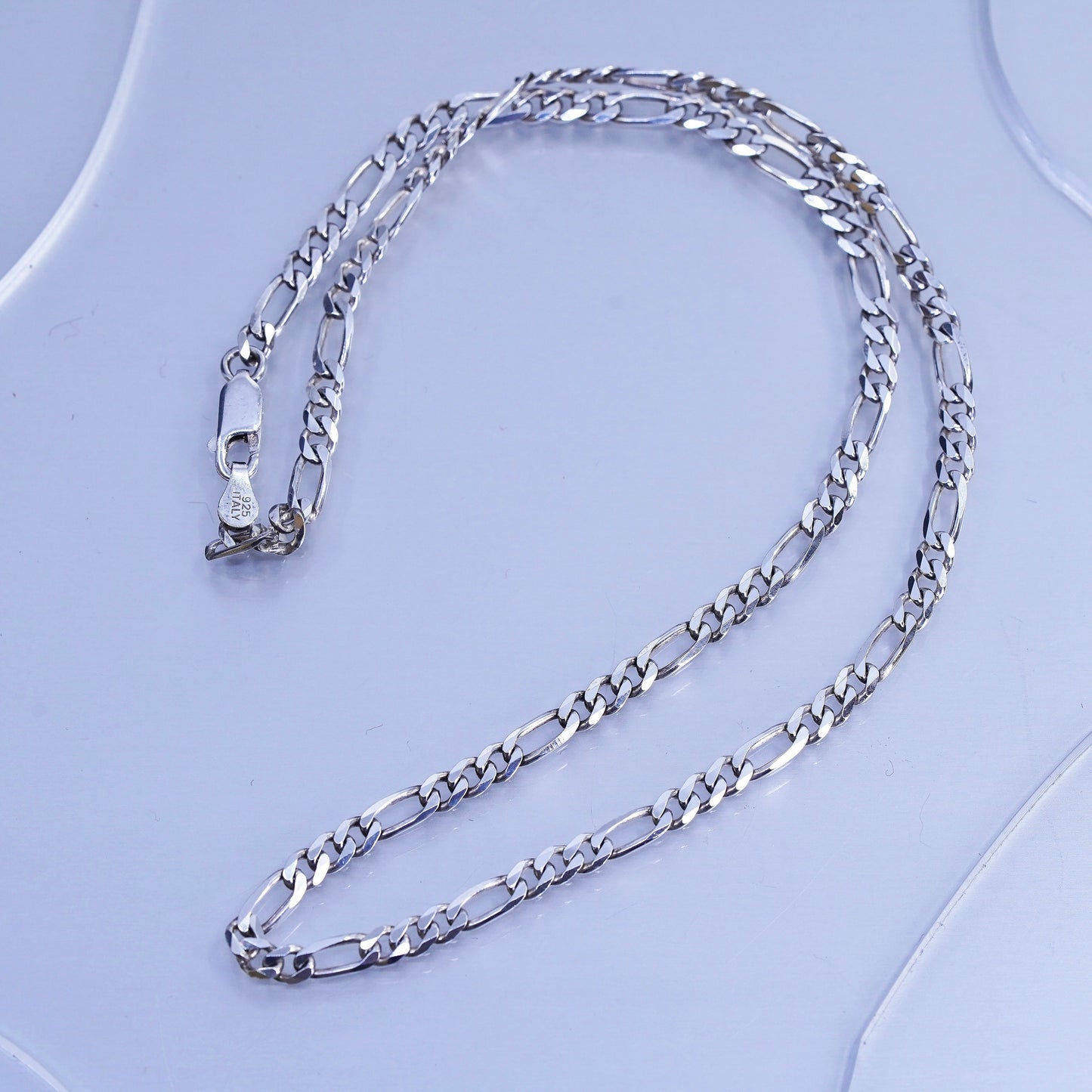 17” 5mm, vintage Italy Sterling 925 silver bold figaro chain necklace