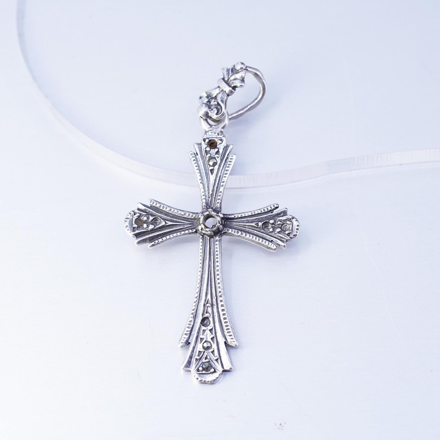 Vintage sterling 925 silver cross pendant